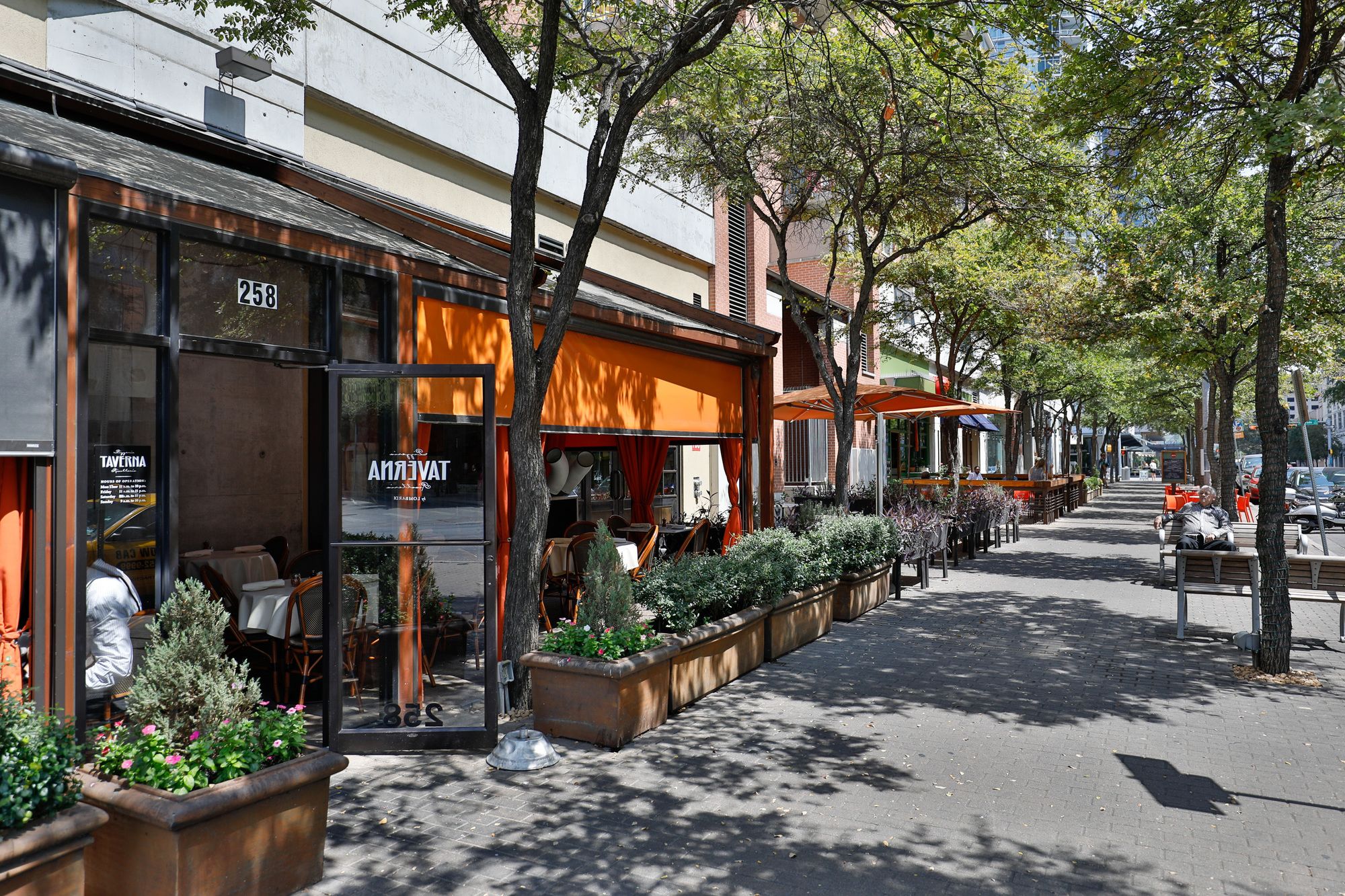 AMLI Downtown by Locale Downtown Austin