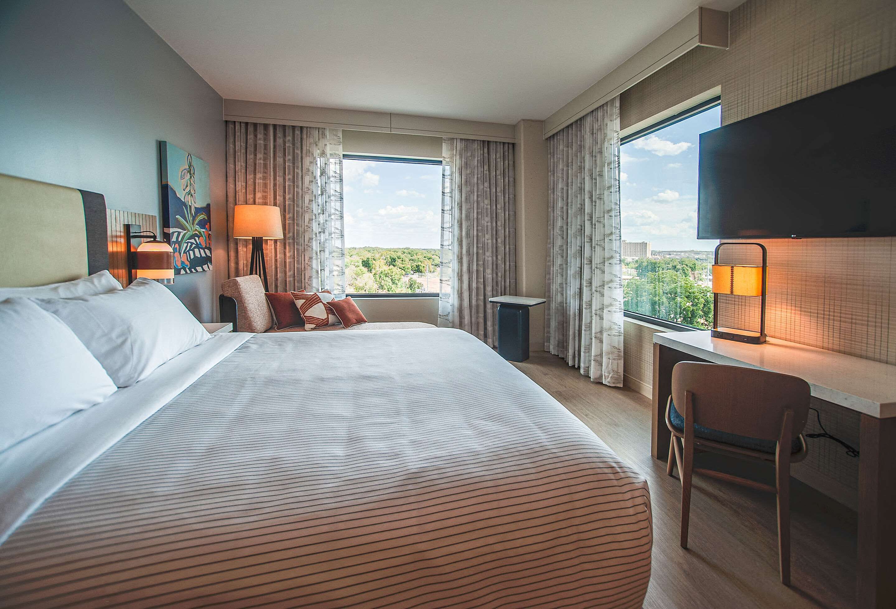 Cambria Hotel Austin Downtown