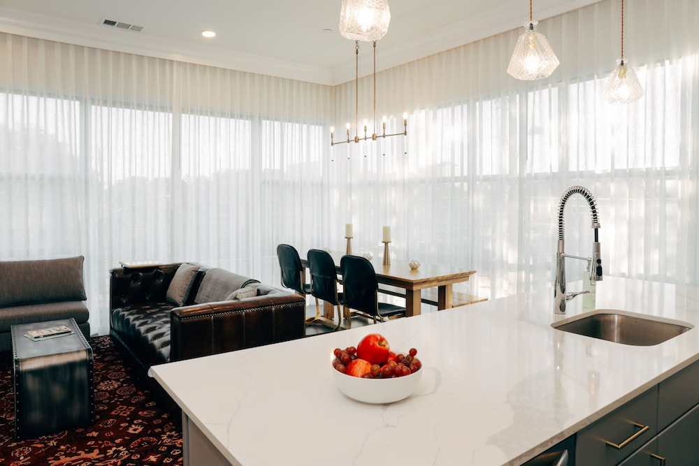 Colton House Hotel