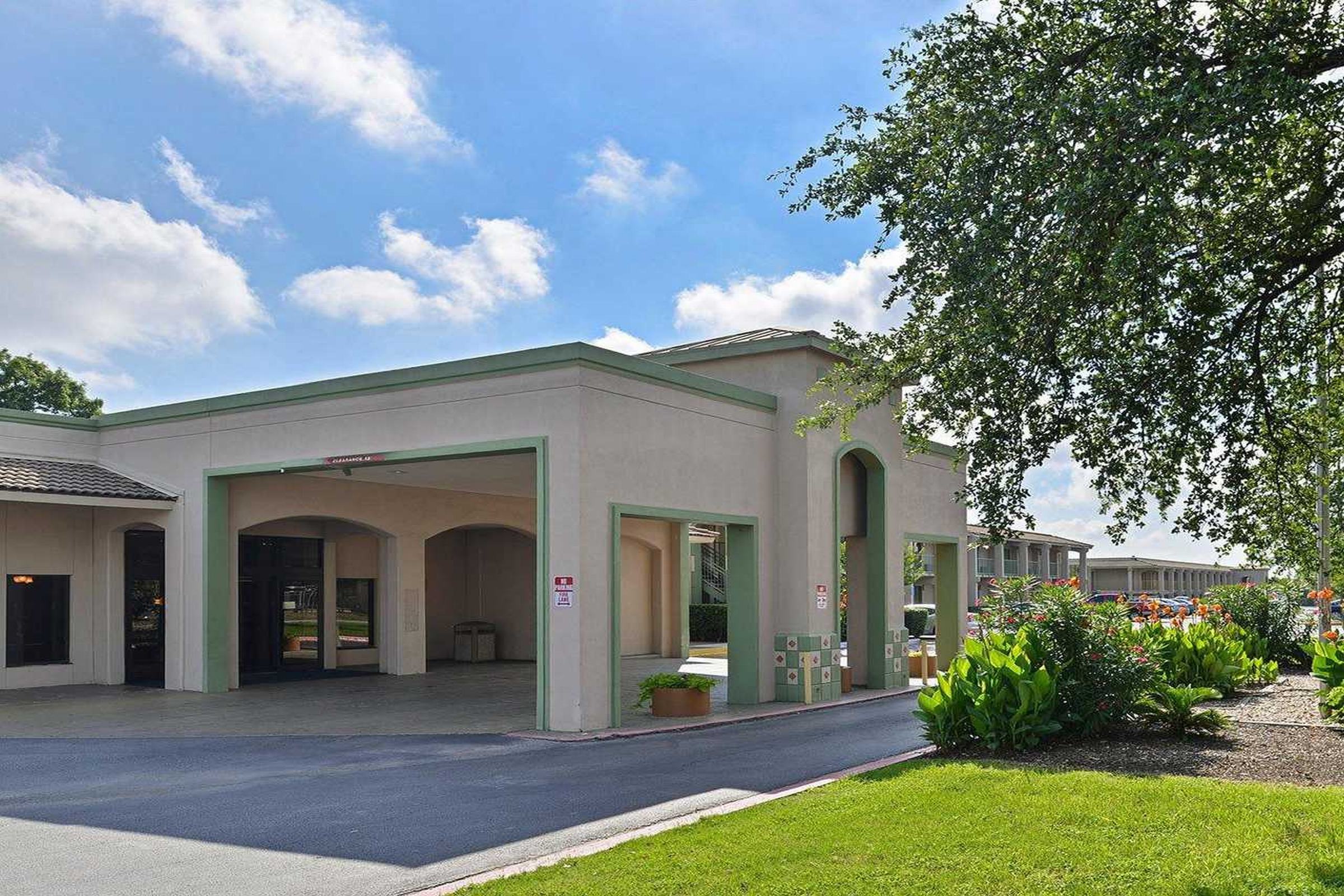 Econo Lodge
