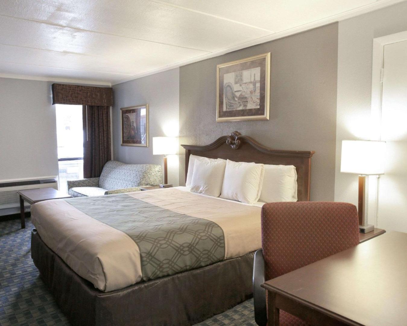 Econo Lodge