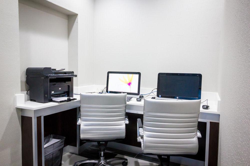 Atwell Suites Austin Airport An Ihg Hotel Hotel