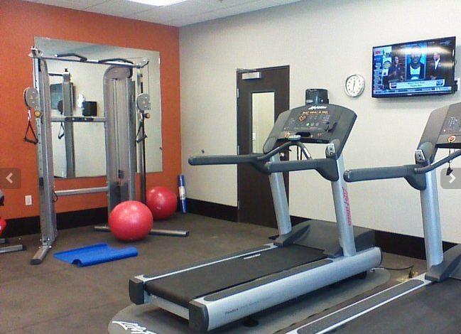 Holiday Inn Express & Suites Austin NW - Arboretum Area
