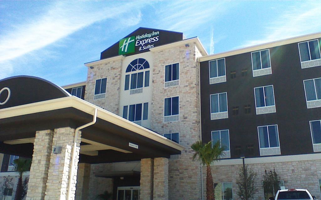 Holiday Inn Express & Suites Austin NW - Arboretum Area