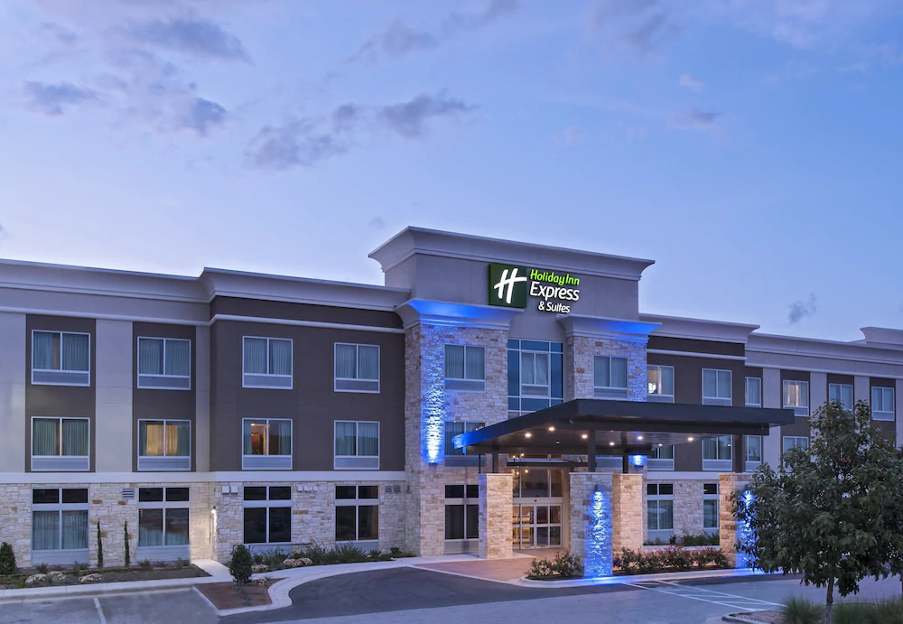 Holiday Inn Express & Suites Austin NW - Four Points