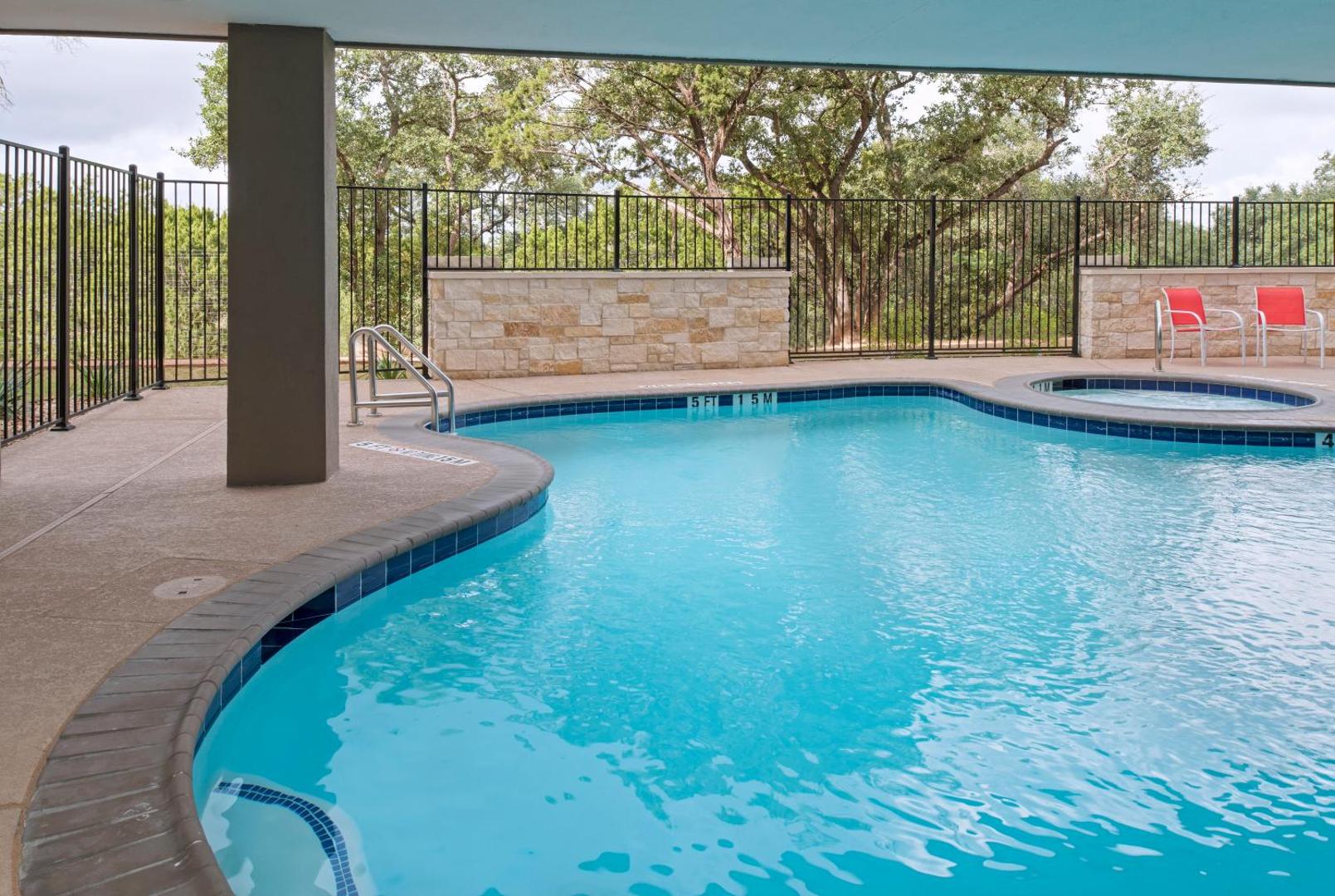 Holiday Inn Express & Suites Austin NW - Four Points