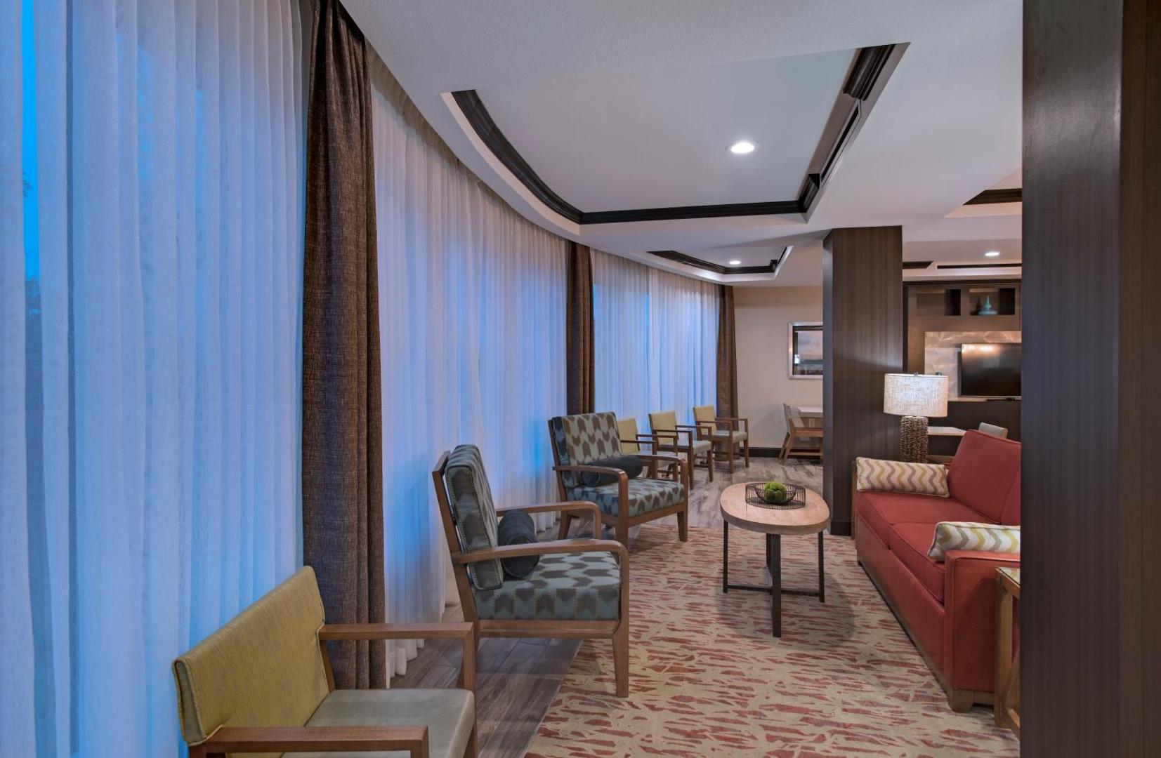 Holiday Inn Express & Suites Austin NW - Four Points