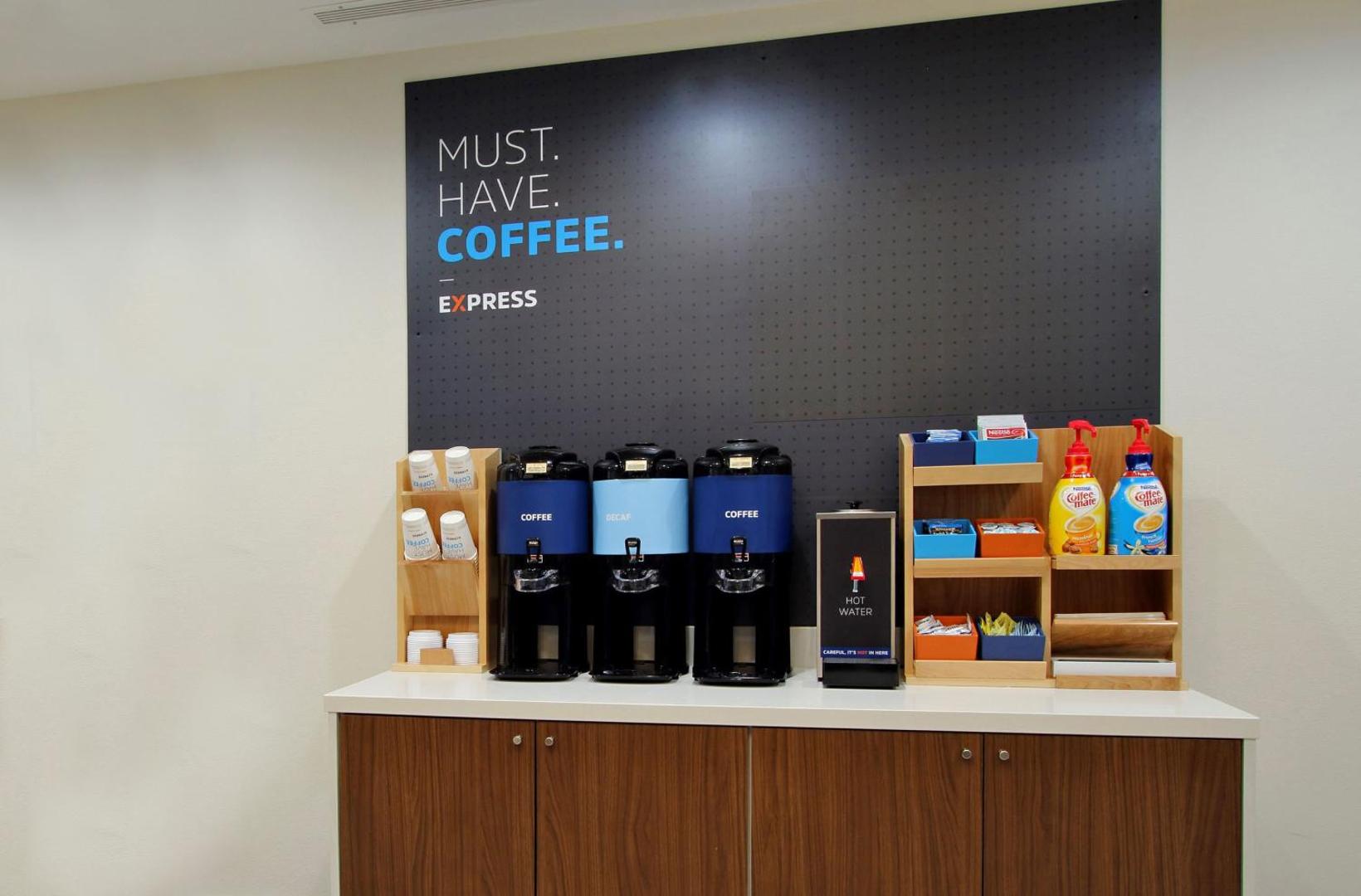 Holiday Inn Express & Suites Austin NW - Four Points