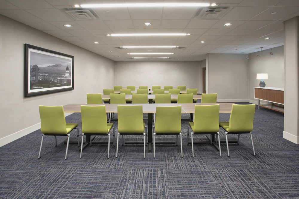 Holiday Inn Express & Suites Austin NW - Four Points