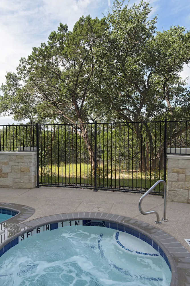 Holiday Inn Express & Suites Austin NW - Four Points