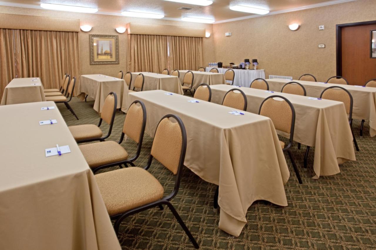 Holiday Inn Express & Suites Austin-(Nw) Hwy 620 & 183