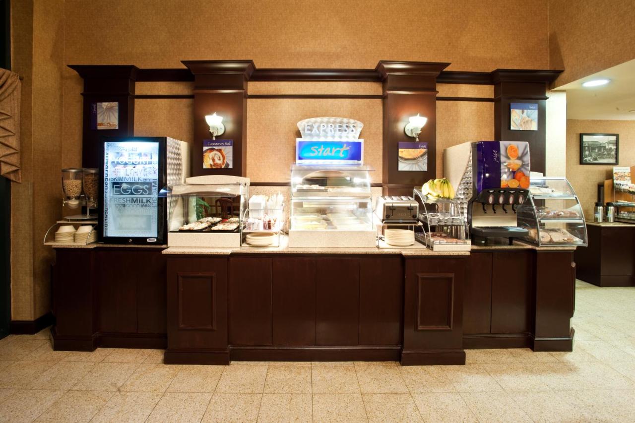 Holiday Inn Express Hotel & Suites Austin Sunset Valley