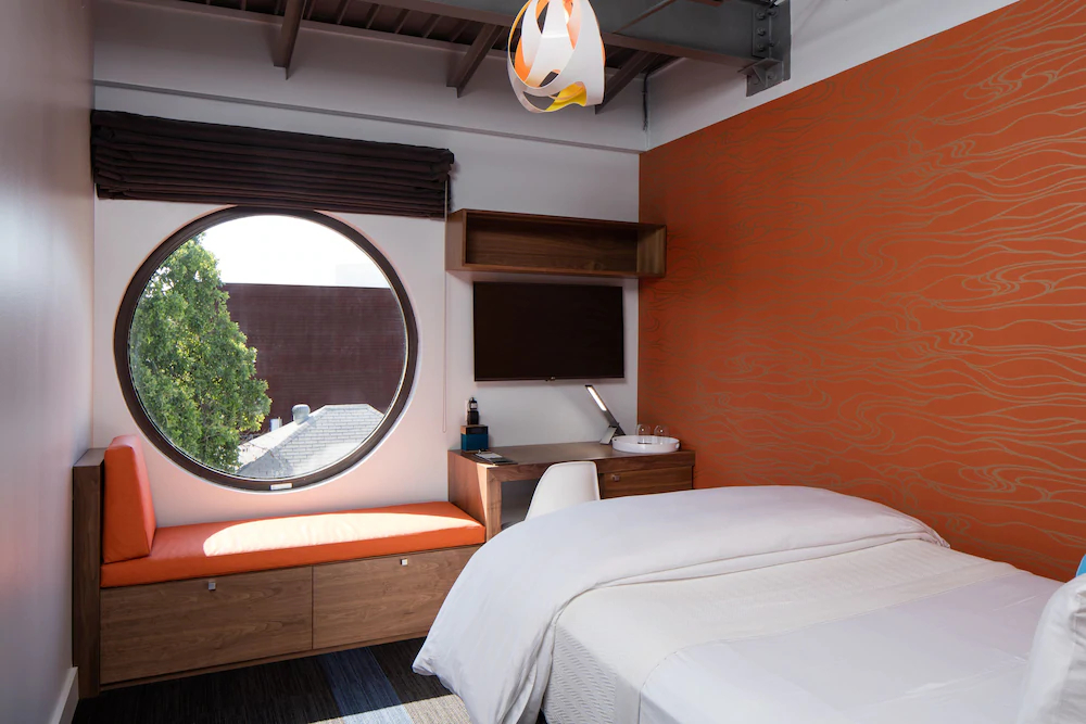 Hotel Eleven
