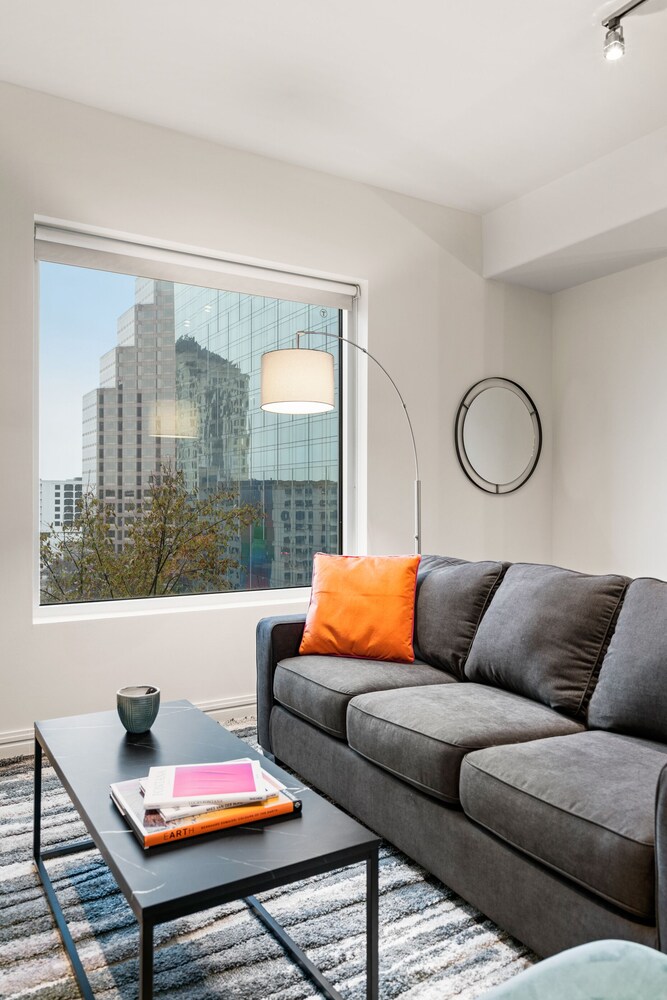 Kasa Austin Lady Bird Lake Apartments