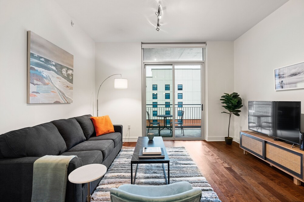 Kasa Austin Lady Bird Lake Apartments