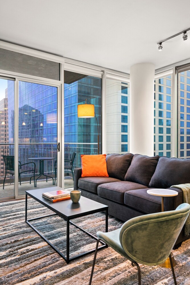 Kasa Austin Lady Bird Lake Apartments