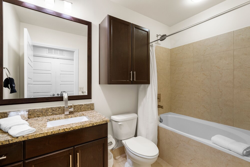 Kasa Austin Lady Bird Lake Apartments