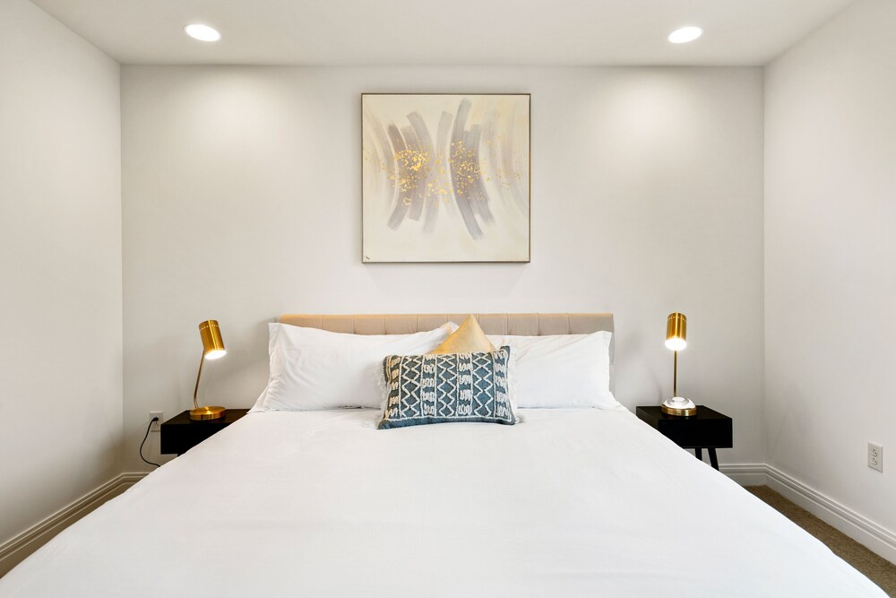Kasa Austin Lady Bird Lake Apartments