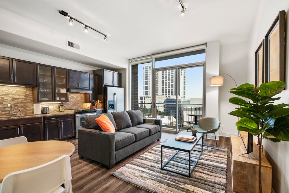 Kasa Austin Lady Bird Lake Apartments