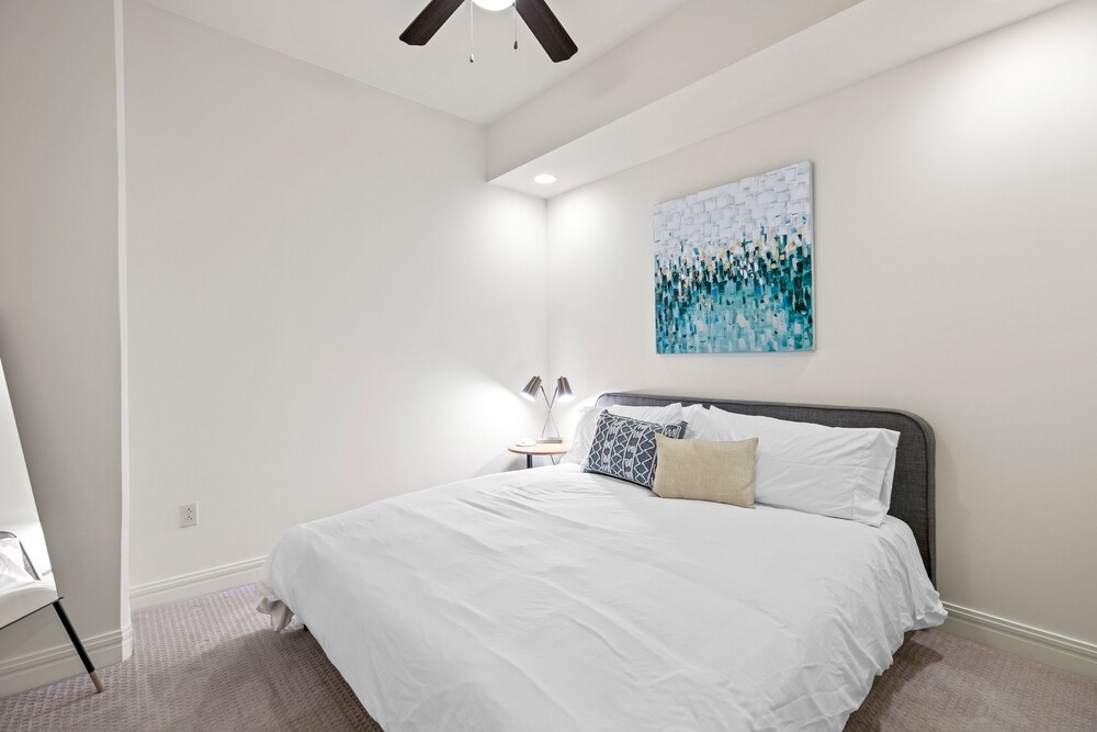 Kasa Austin Lady Bird Lake Apartments