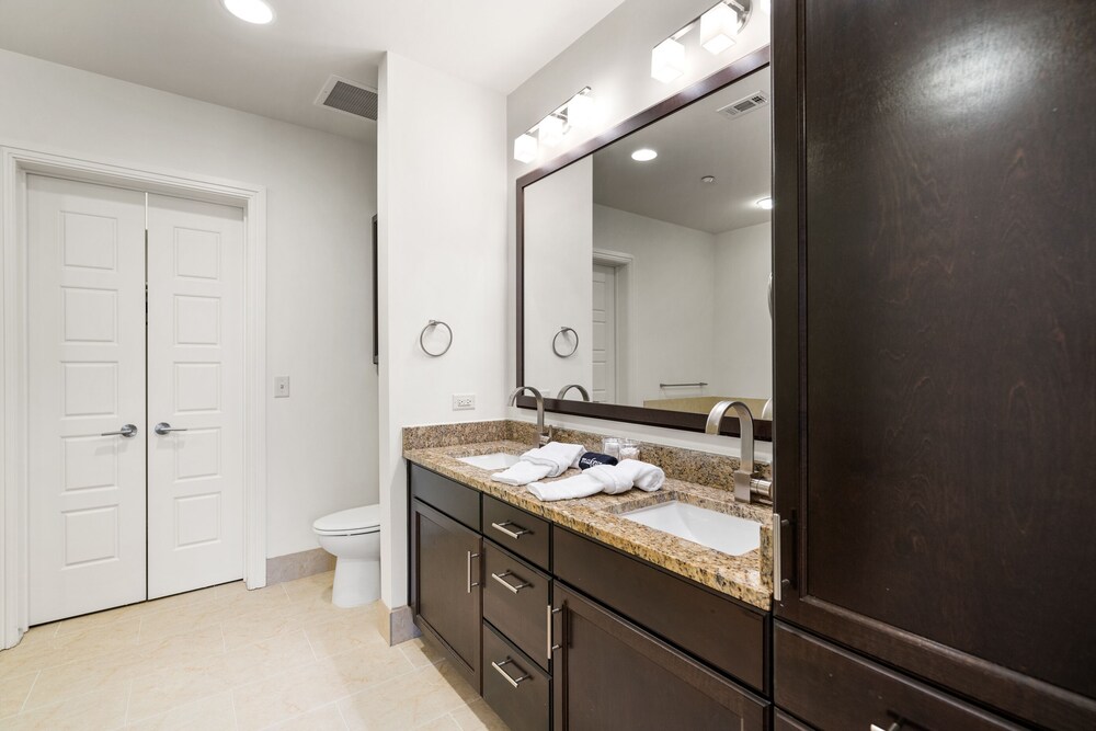 Kasa Austin Lady Bird Lake Apartments