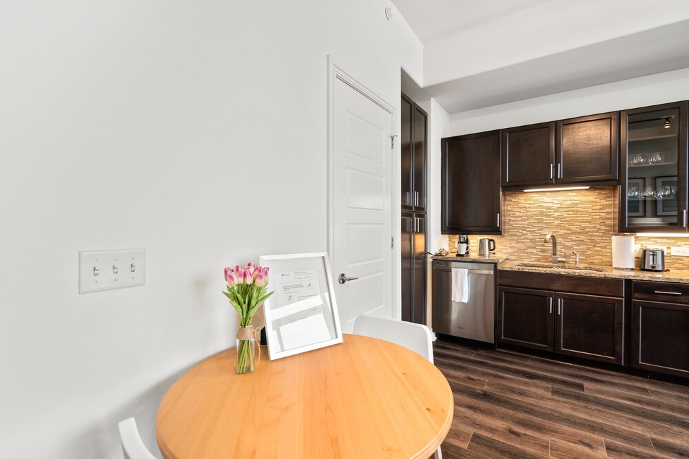 Kasa Austin Lady Bird Lake Apartments