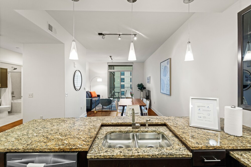 Kasa Austin Lady Bird Lake Apartments