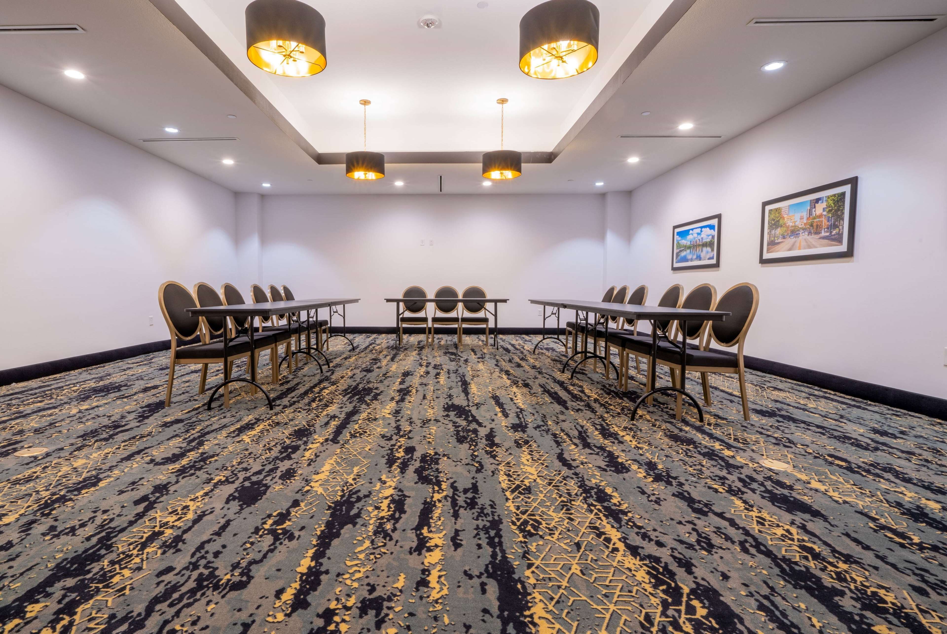 La Quinta Inn & Suites by Wyndham Austin Parmer/Tech Ridge