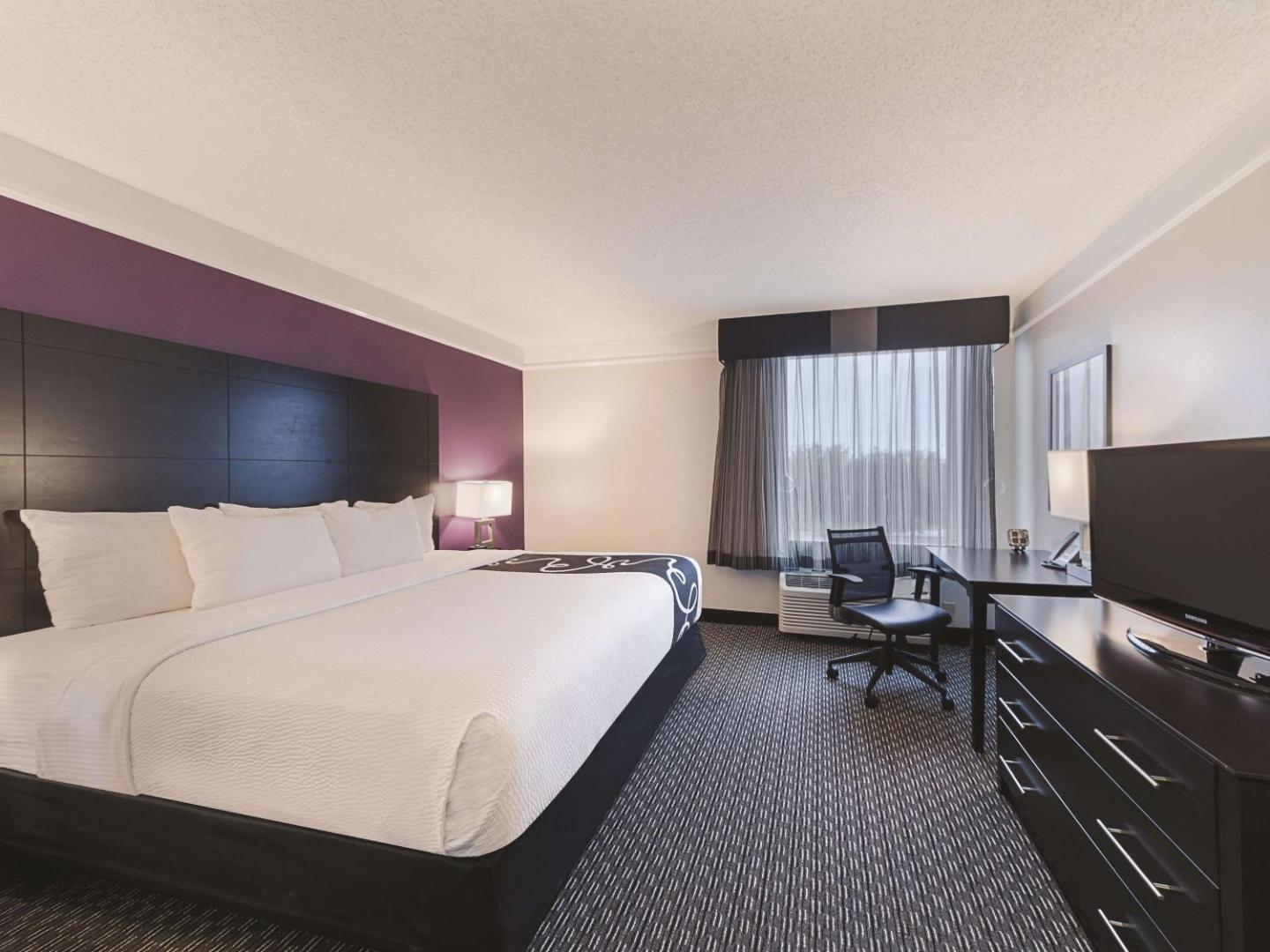 La Quinta Inn & Suites by Wyndham Austin Round Rock
