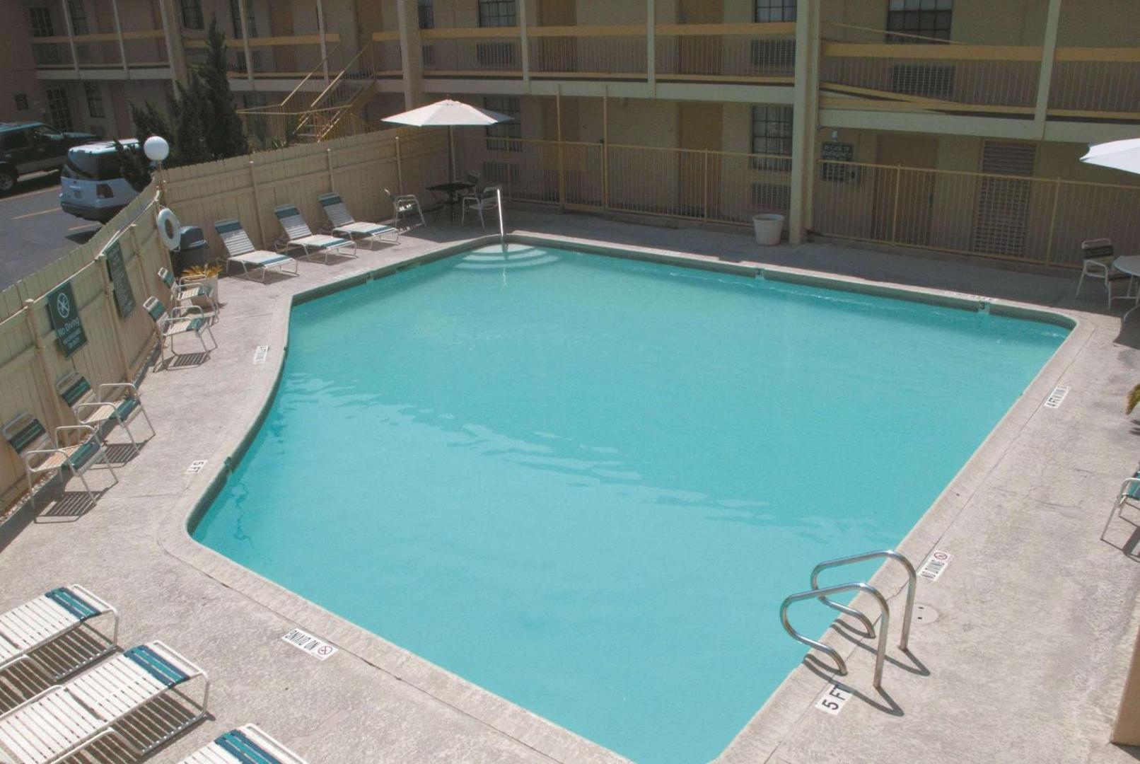 Baymont by Wyndham Austin University Area