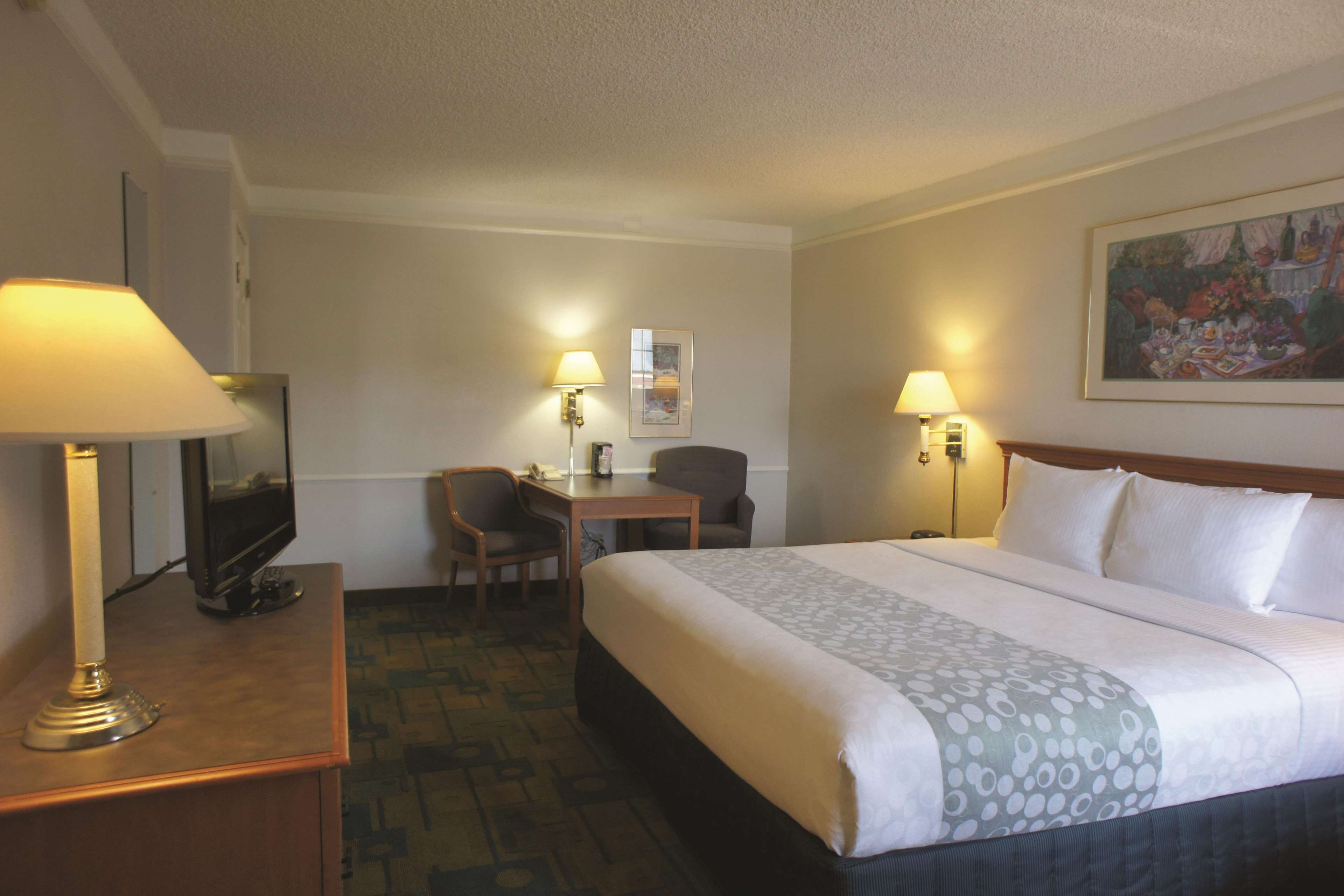 Baymont by Wyndham Austin University Area