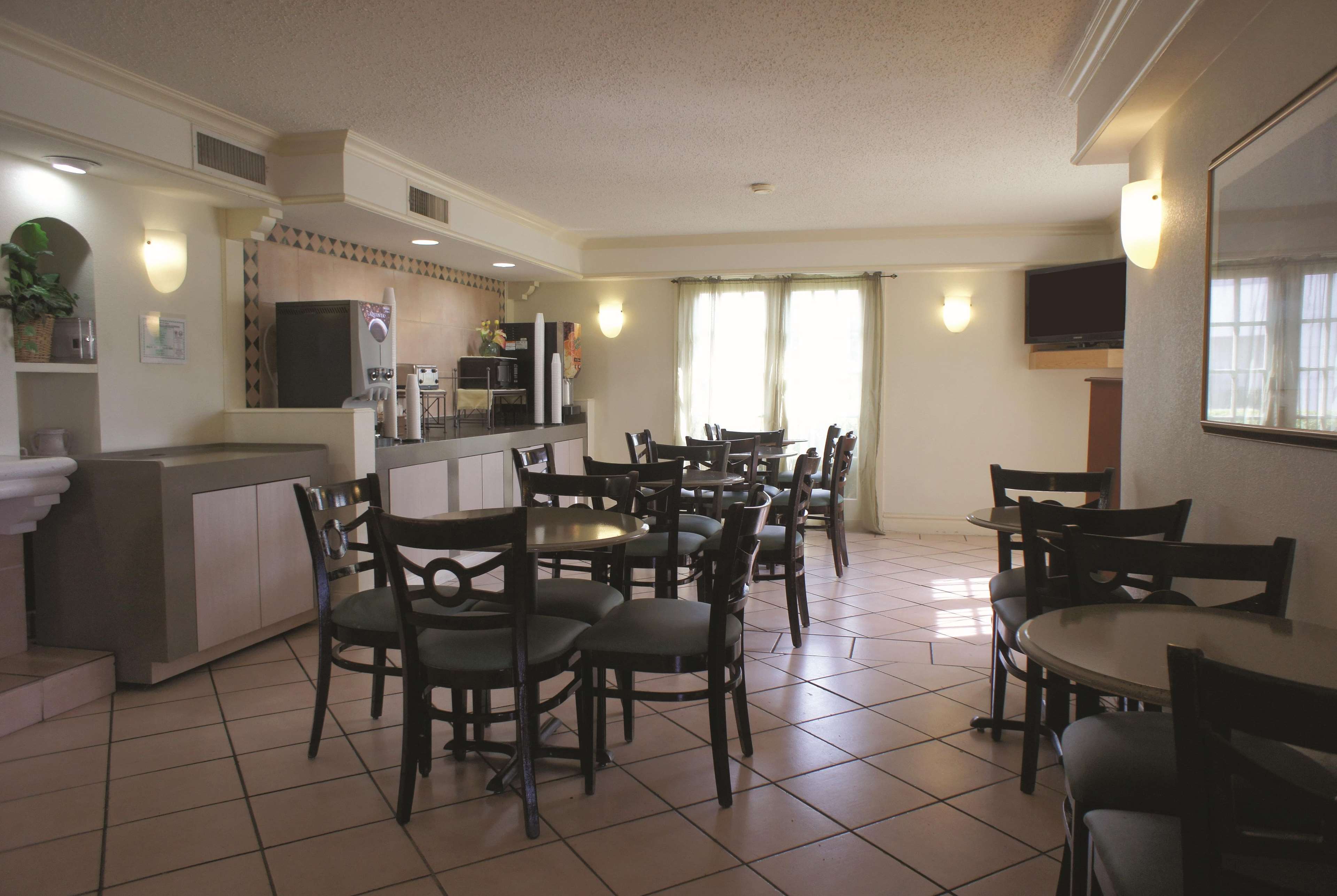 Baymont by Wyndham Austin University Area