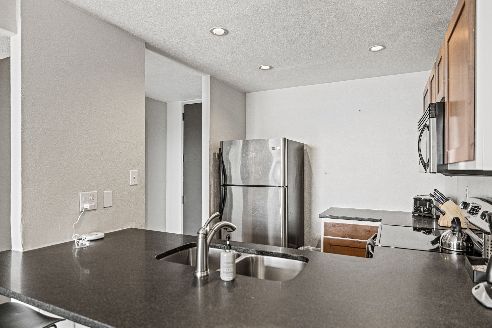 Littlefield Lofts, Hosted by Placemakr