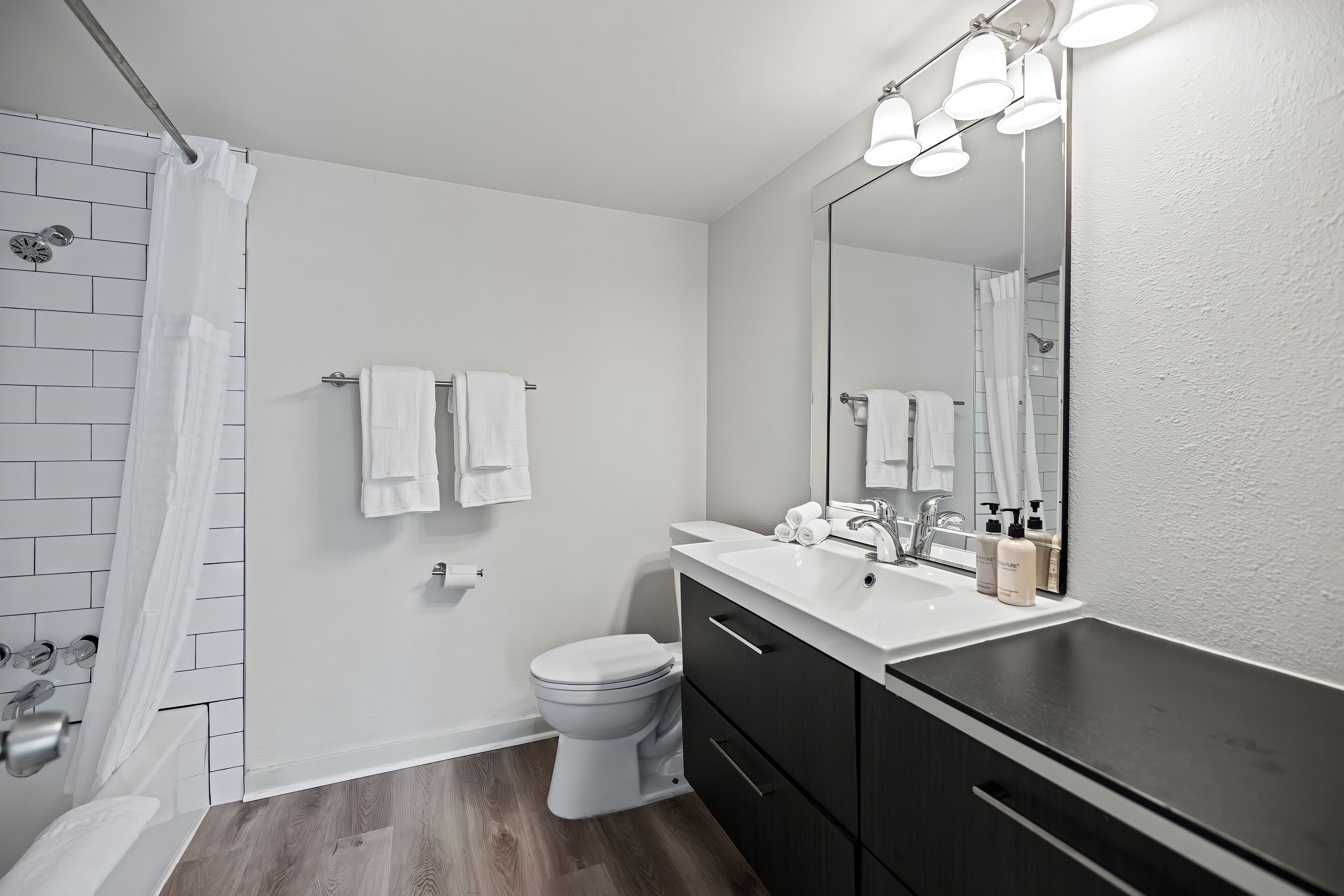 Littlefield Lofts, Hosted by Placemakr