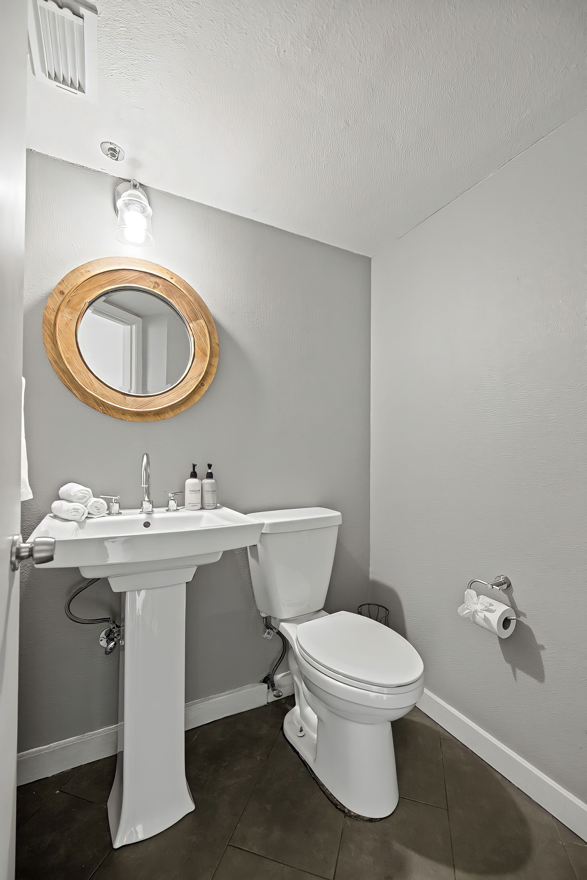Littlefield Lofts, Hosted by Placemakr