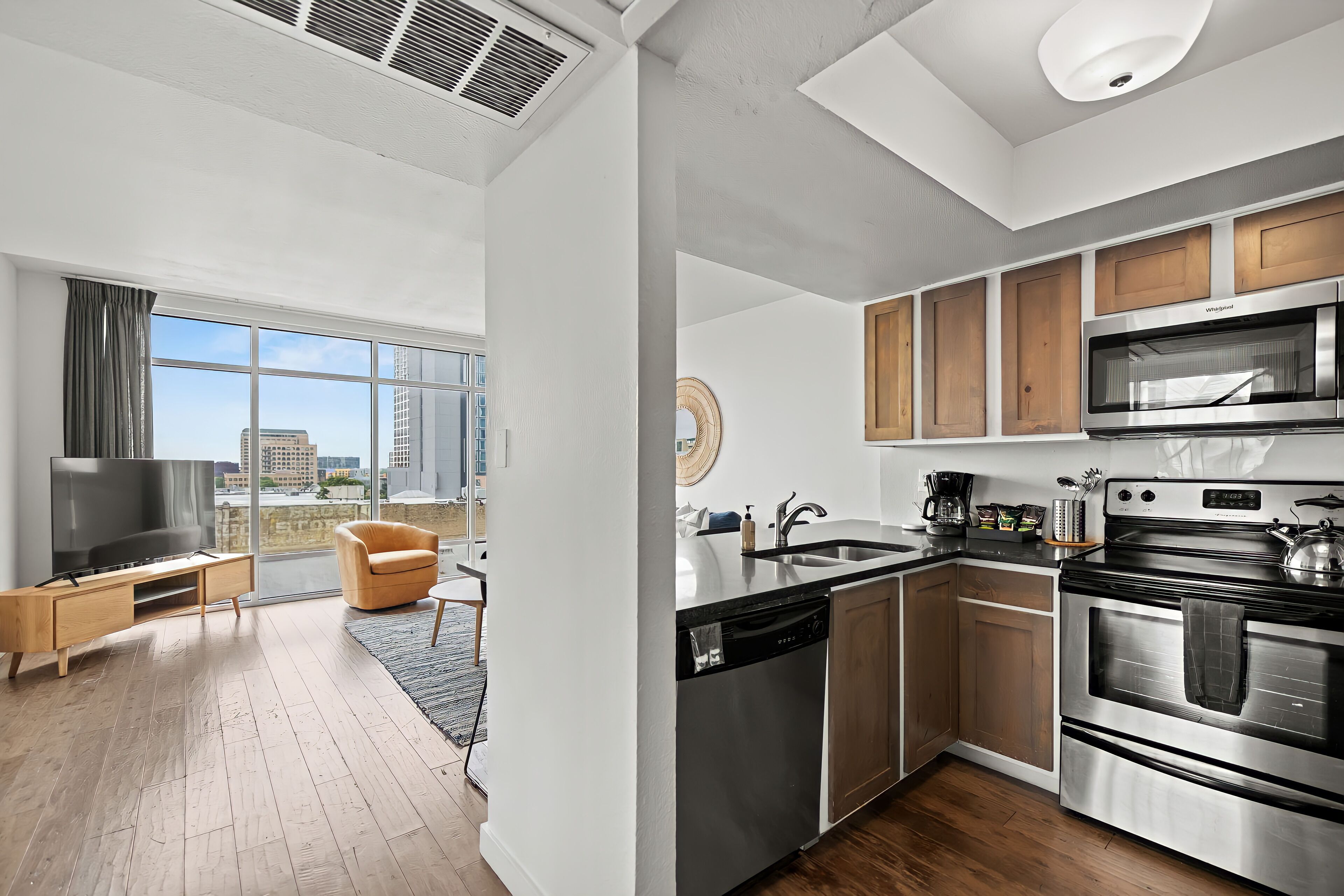 Littlefield Lofts, Hosted by Placemakr