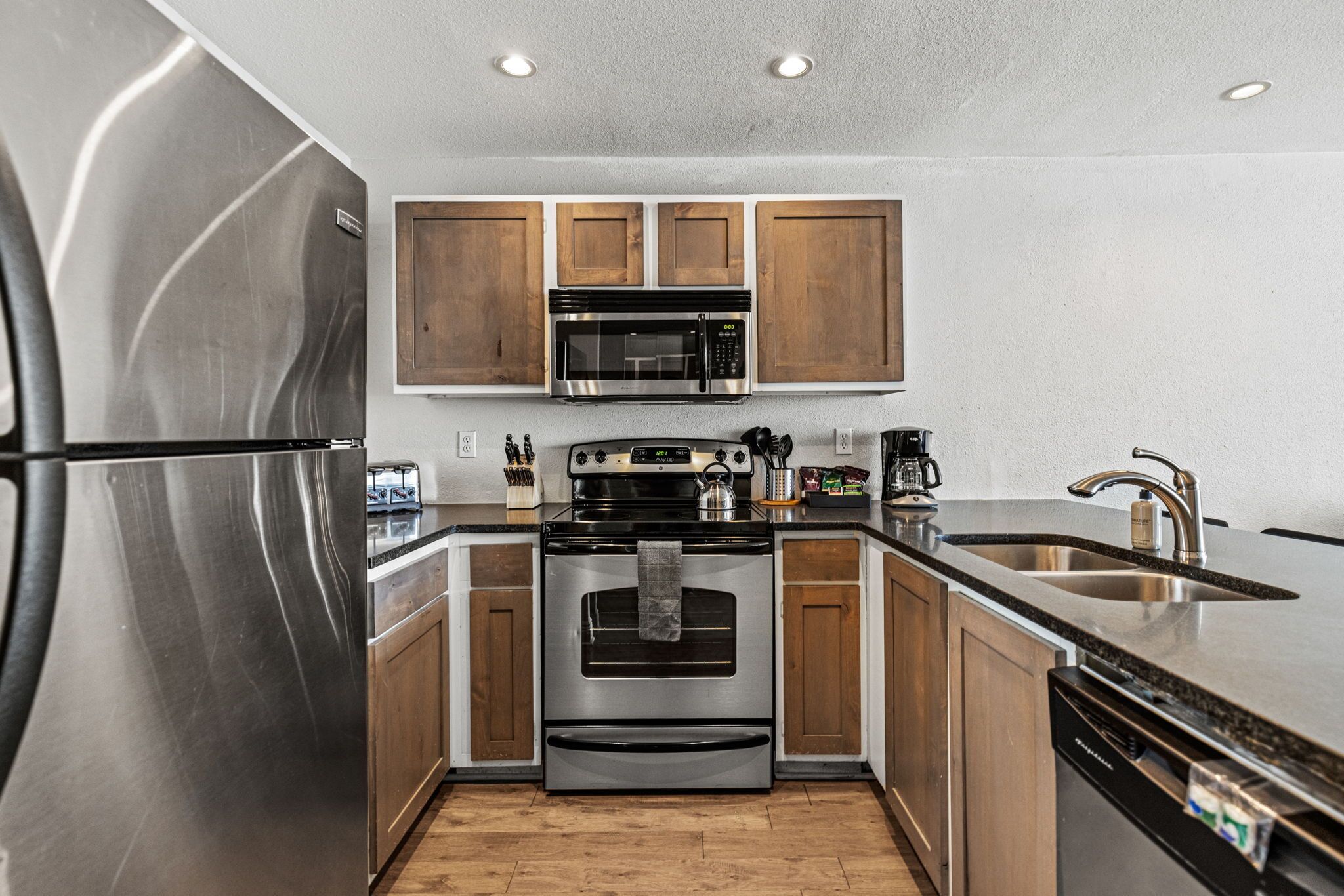 Littlefield Lofts, Hosted by Placemakr