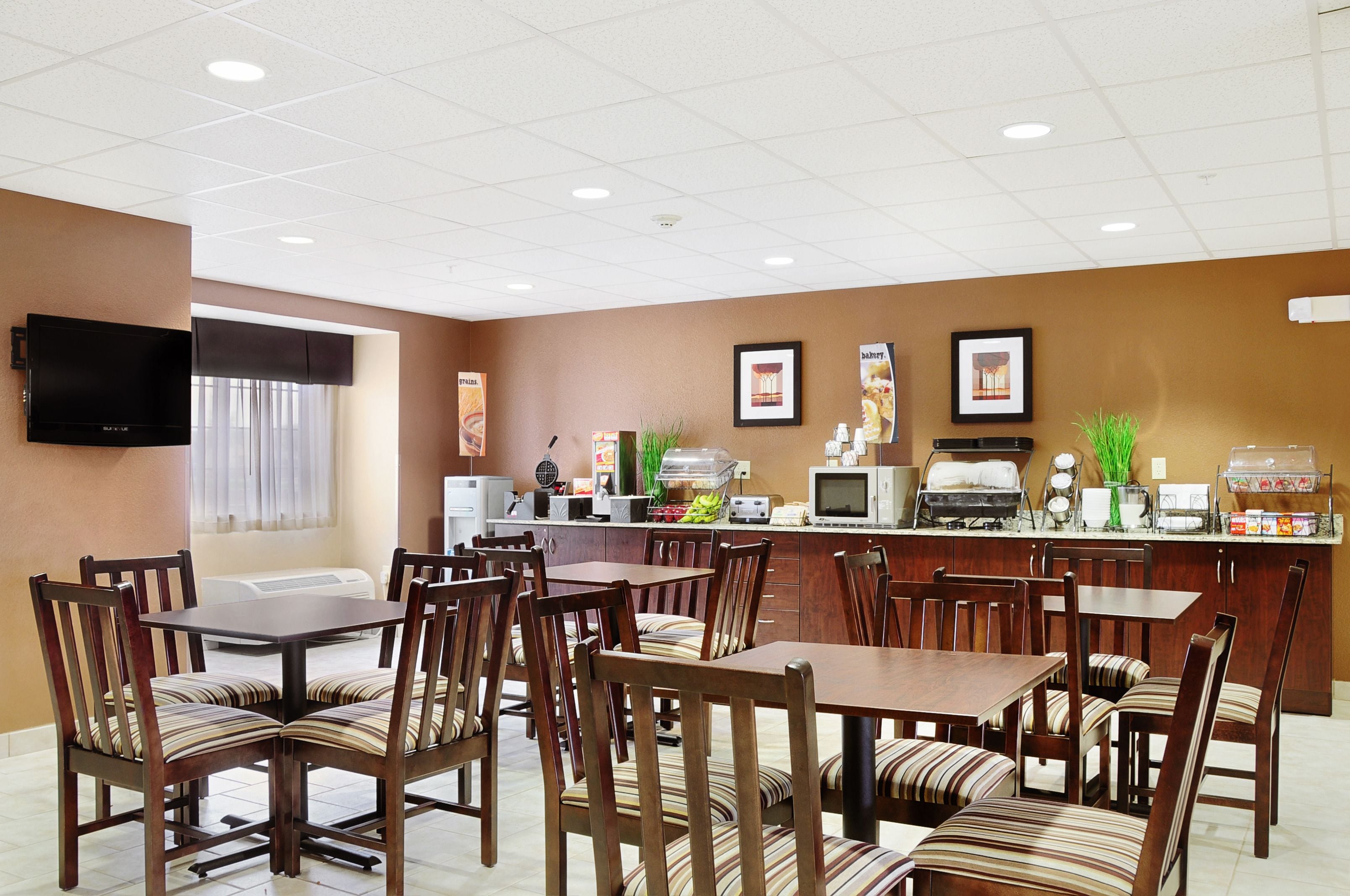 Microtel Inn and Suites by Wyndham Austin Airport