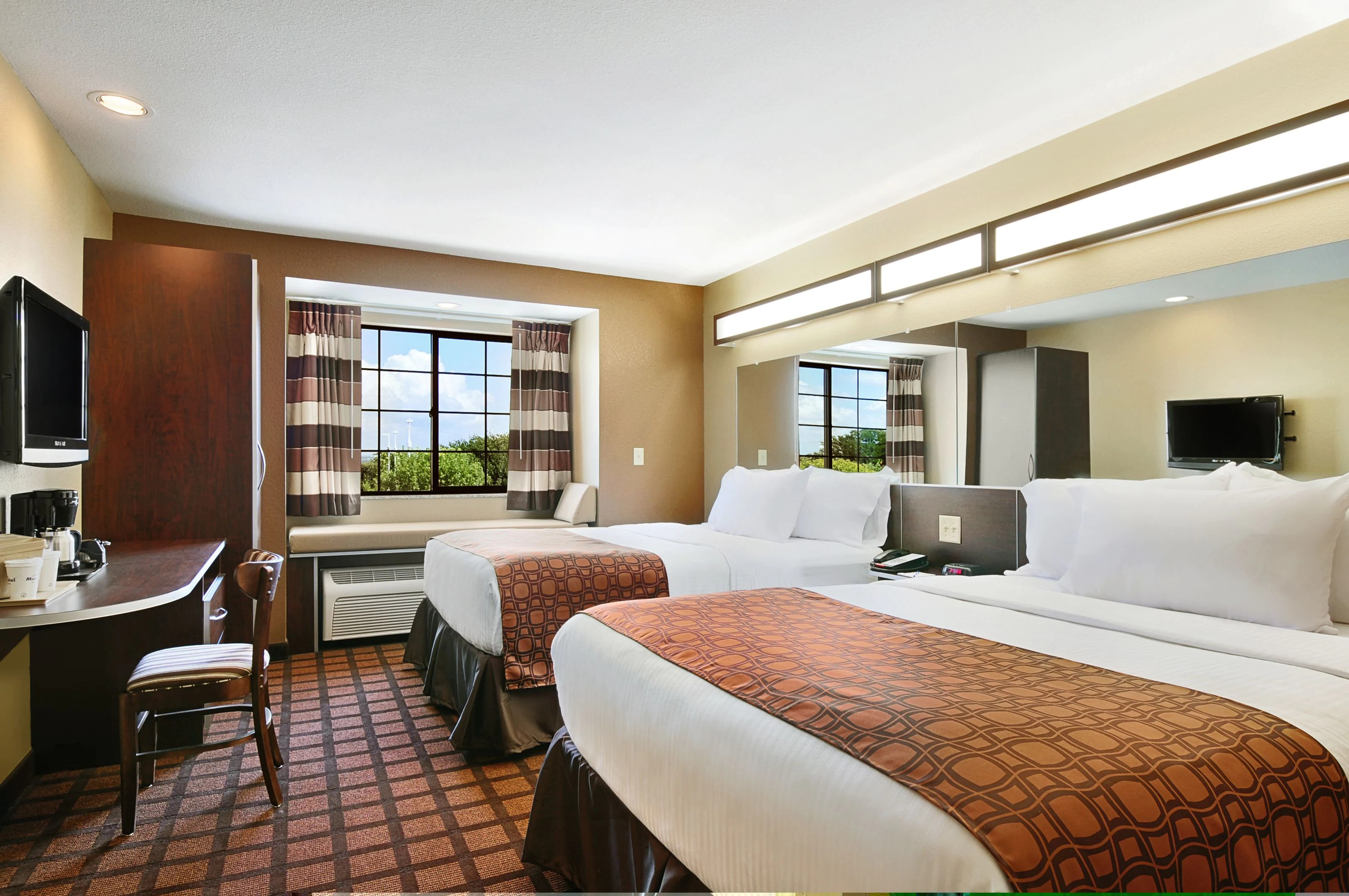 Microtel Inn and Suites by Wyndham Austin Airport