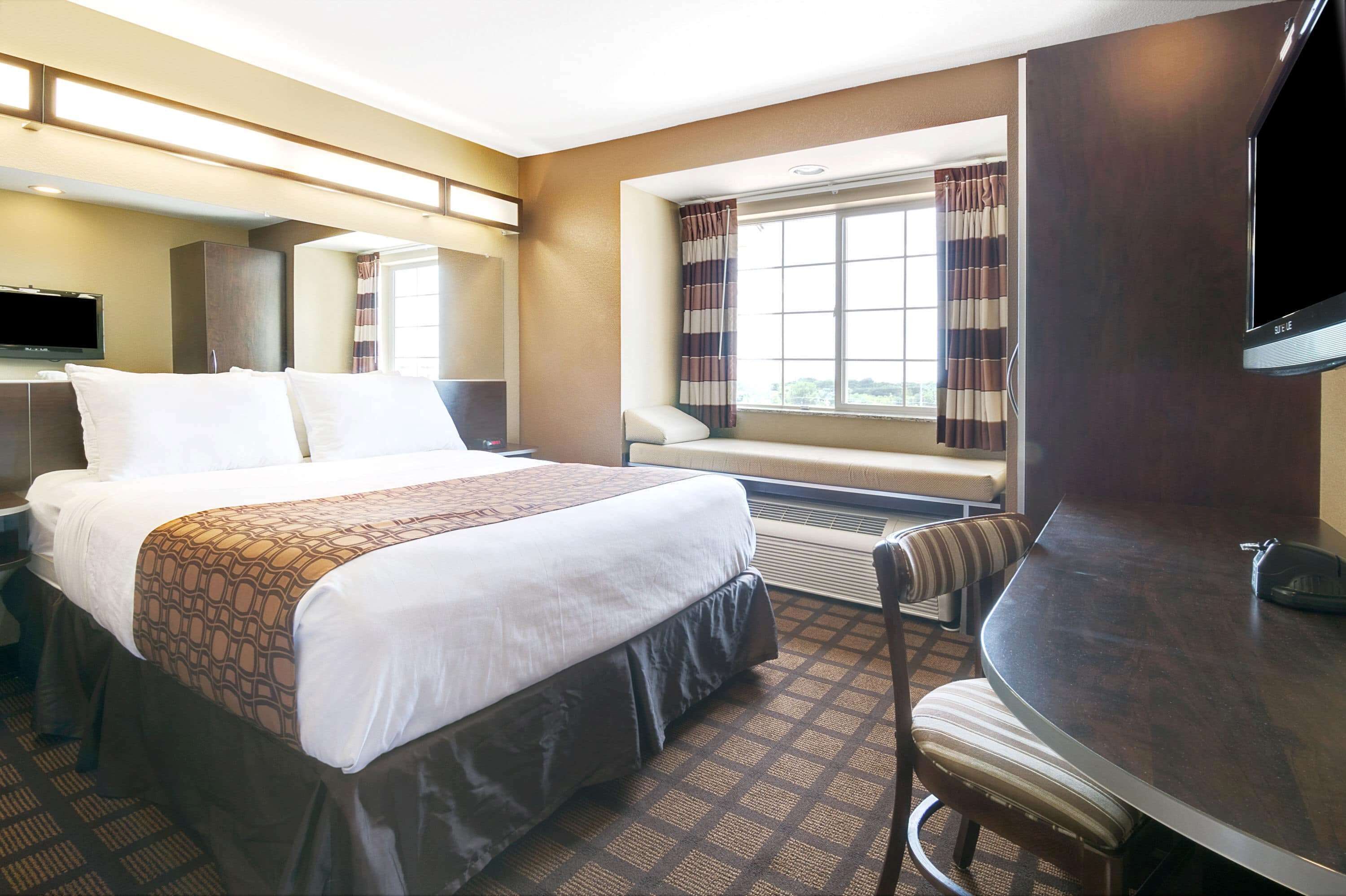 Microtel Inn and Suites by Wyndham Austin Airport