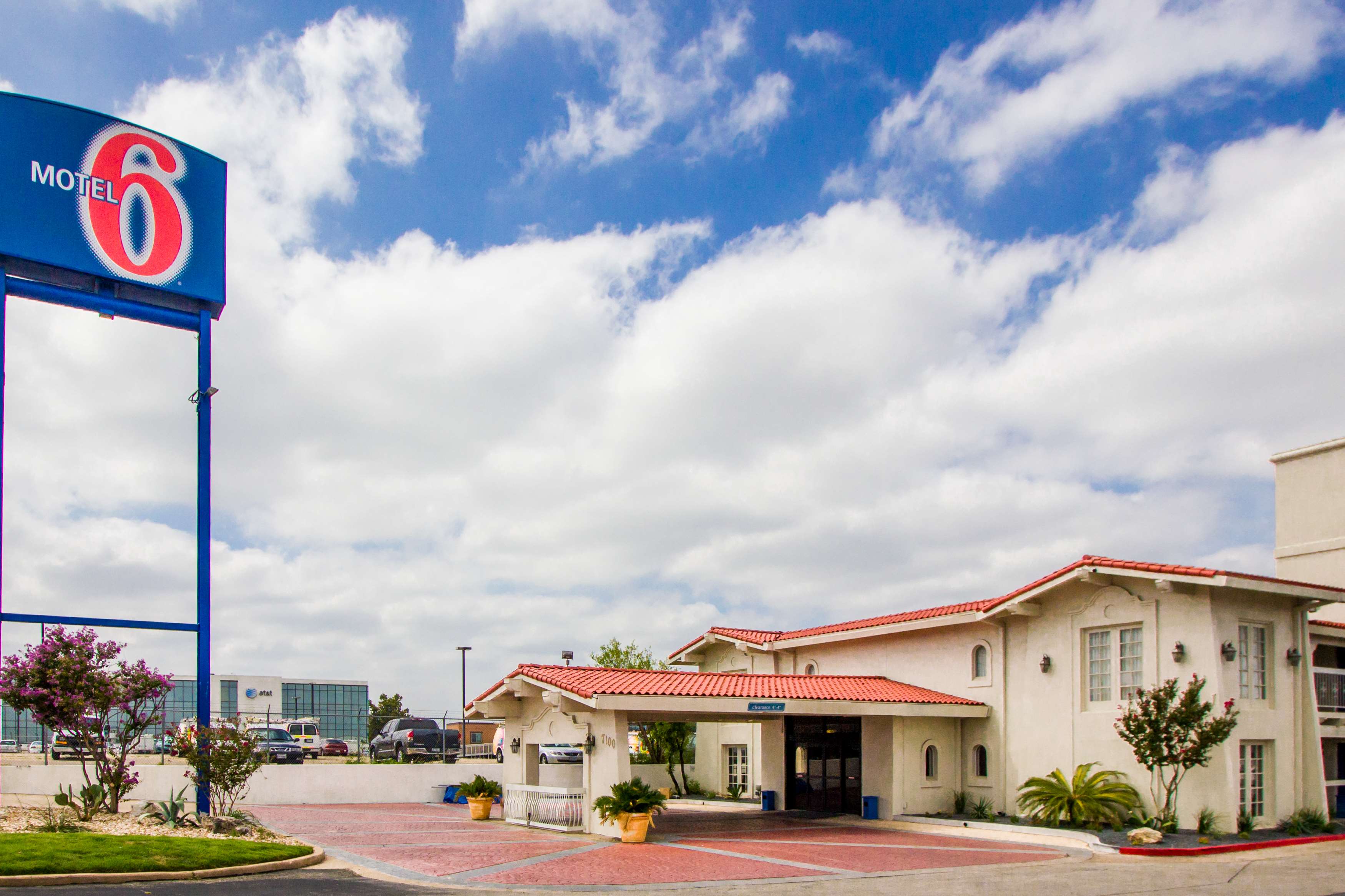 Motel 6 Austin - Midtown