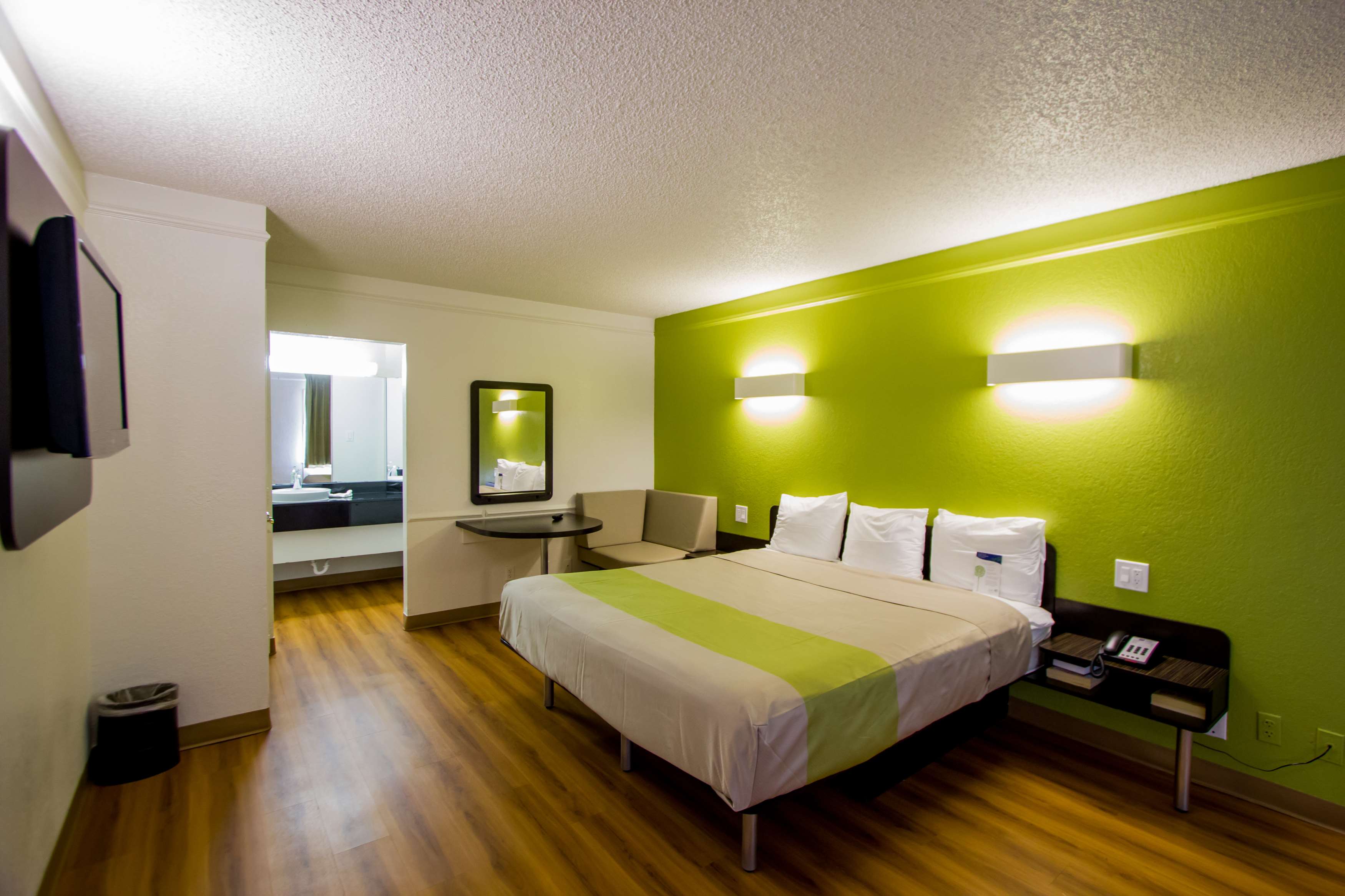 Motel 6 Austin - Midtown