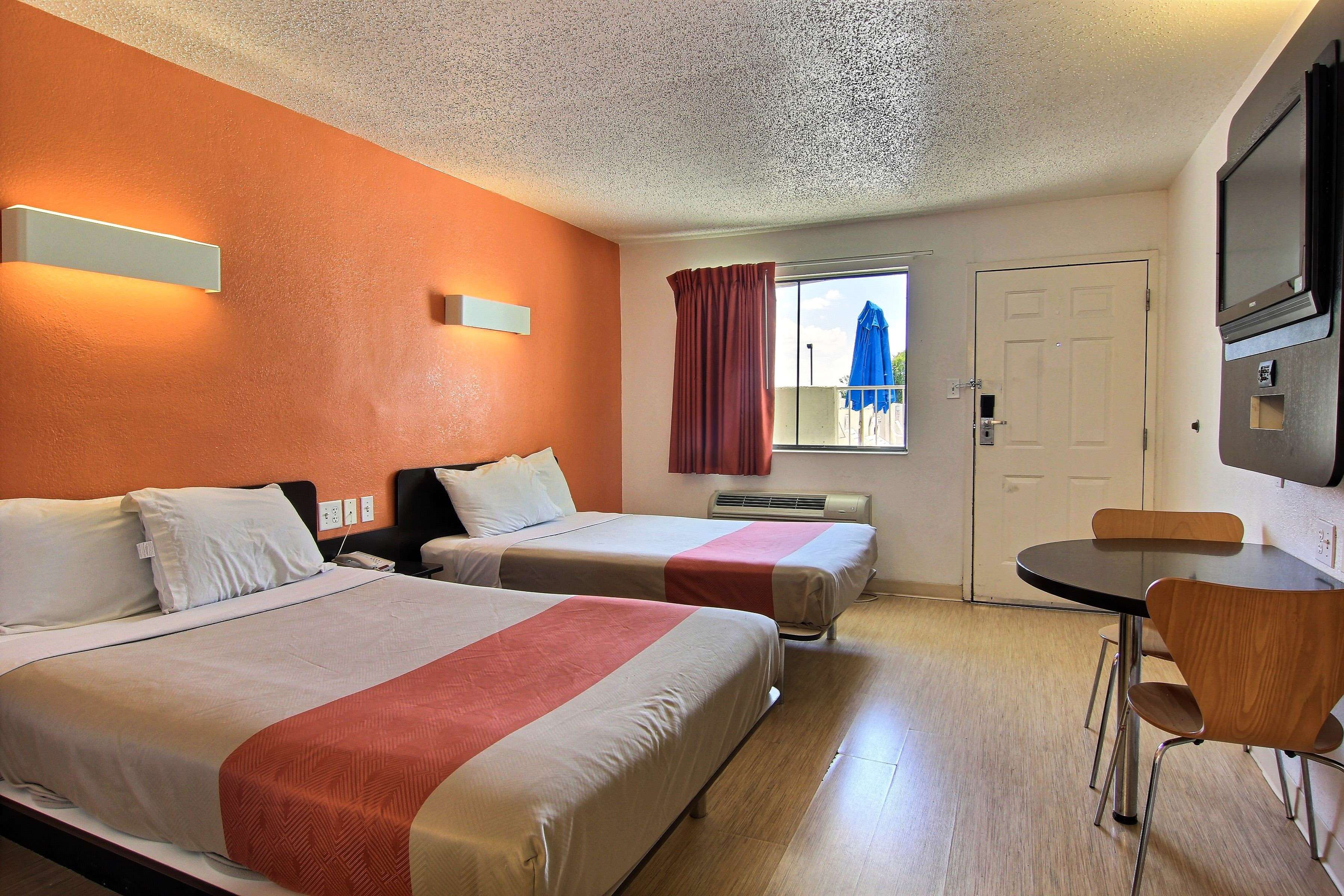 Motel 6 Austin Central - North