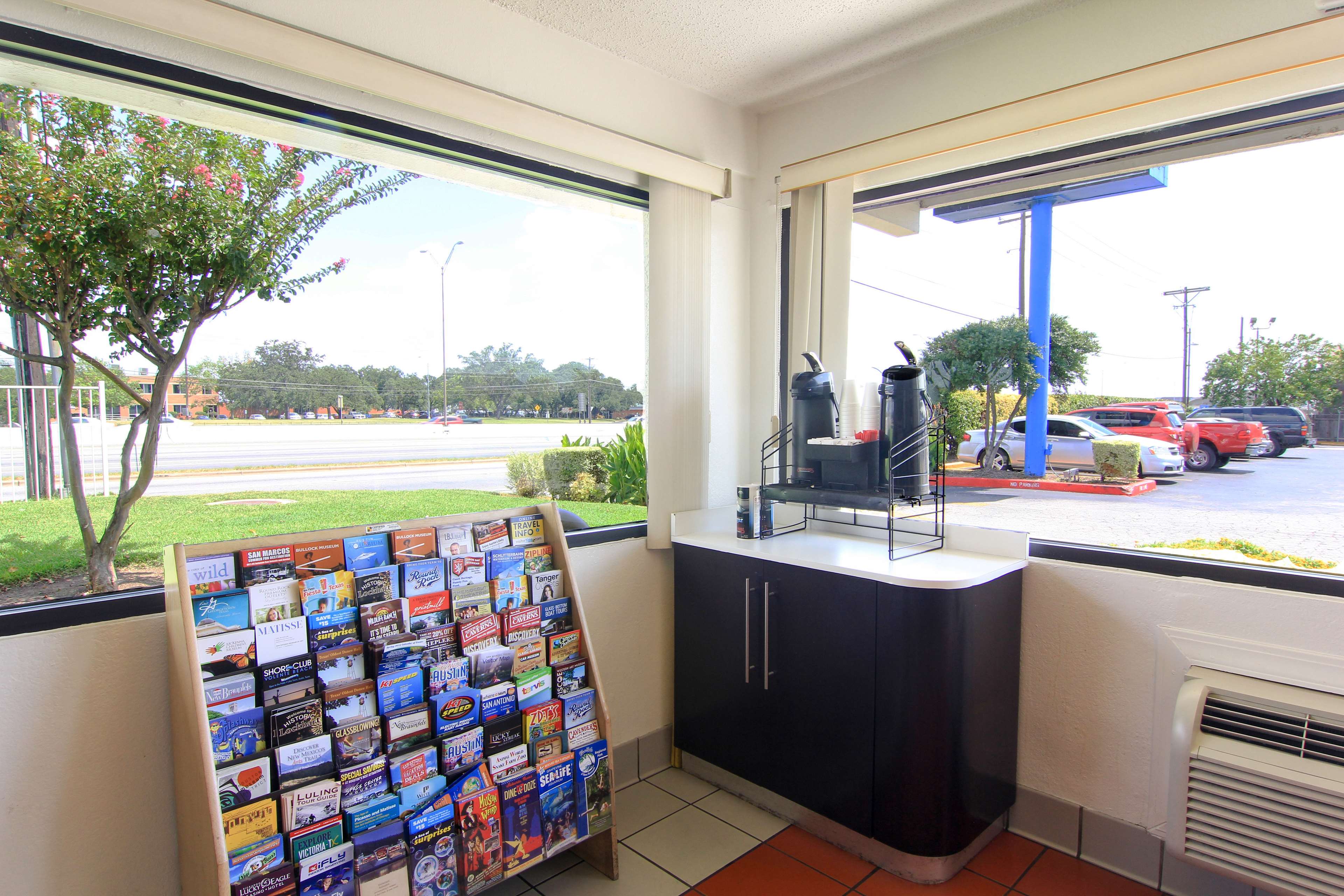 Motel 6 Austin Central - North