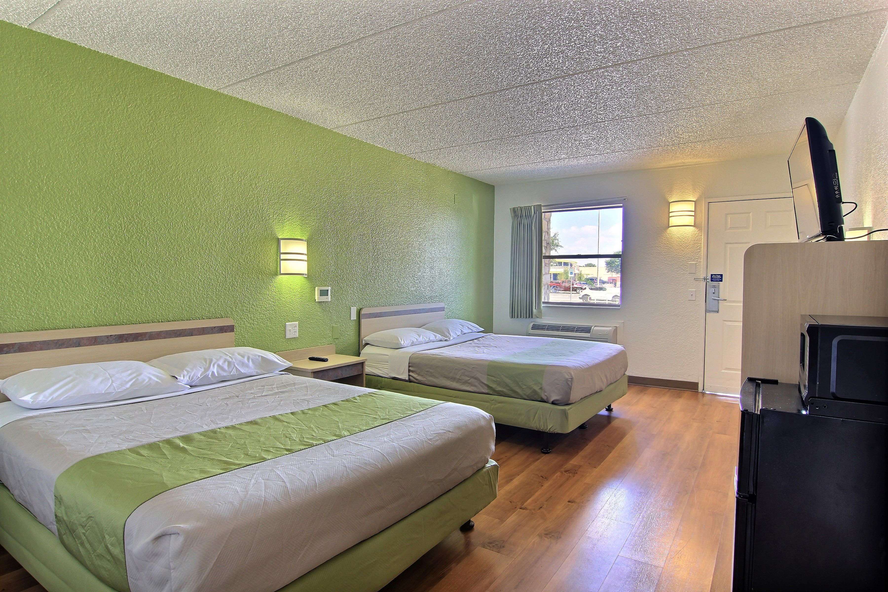 Motel 6 Austin Central - South/Univ. of TX