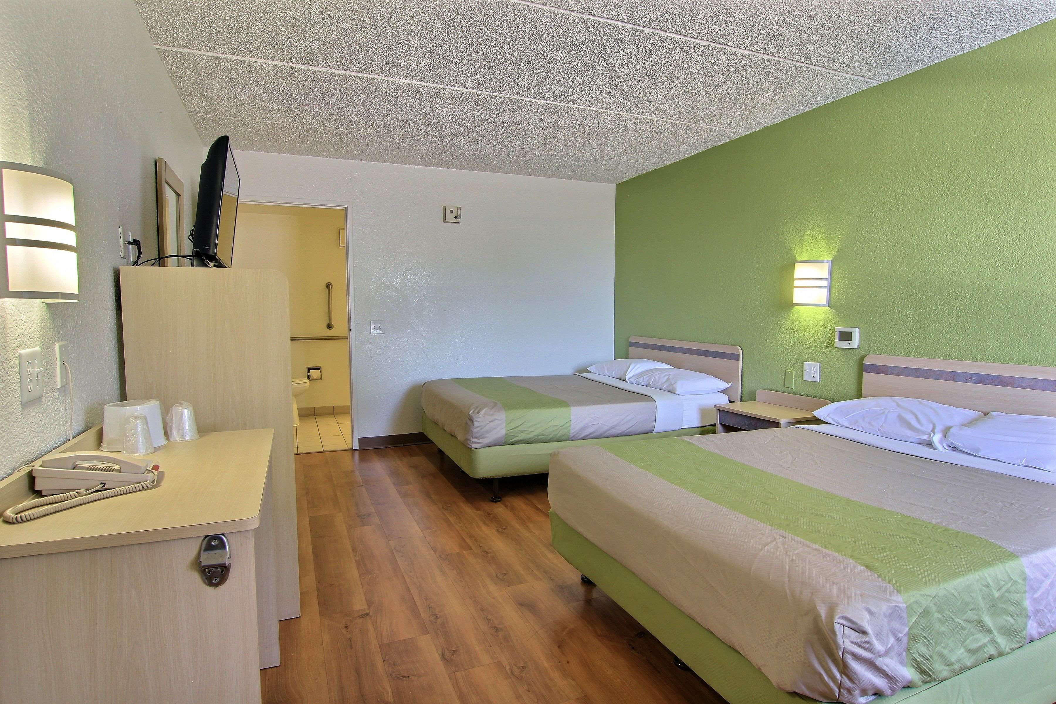 Motel 6 Austin Central - South/Univ. of TX