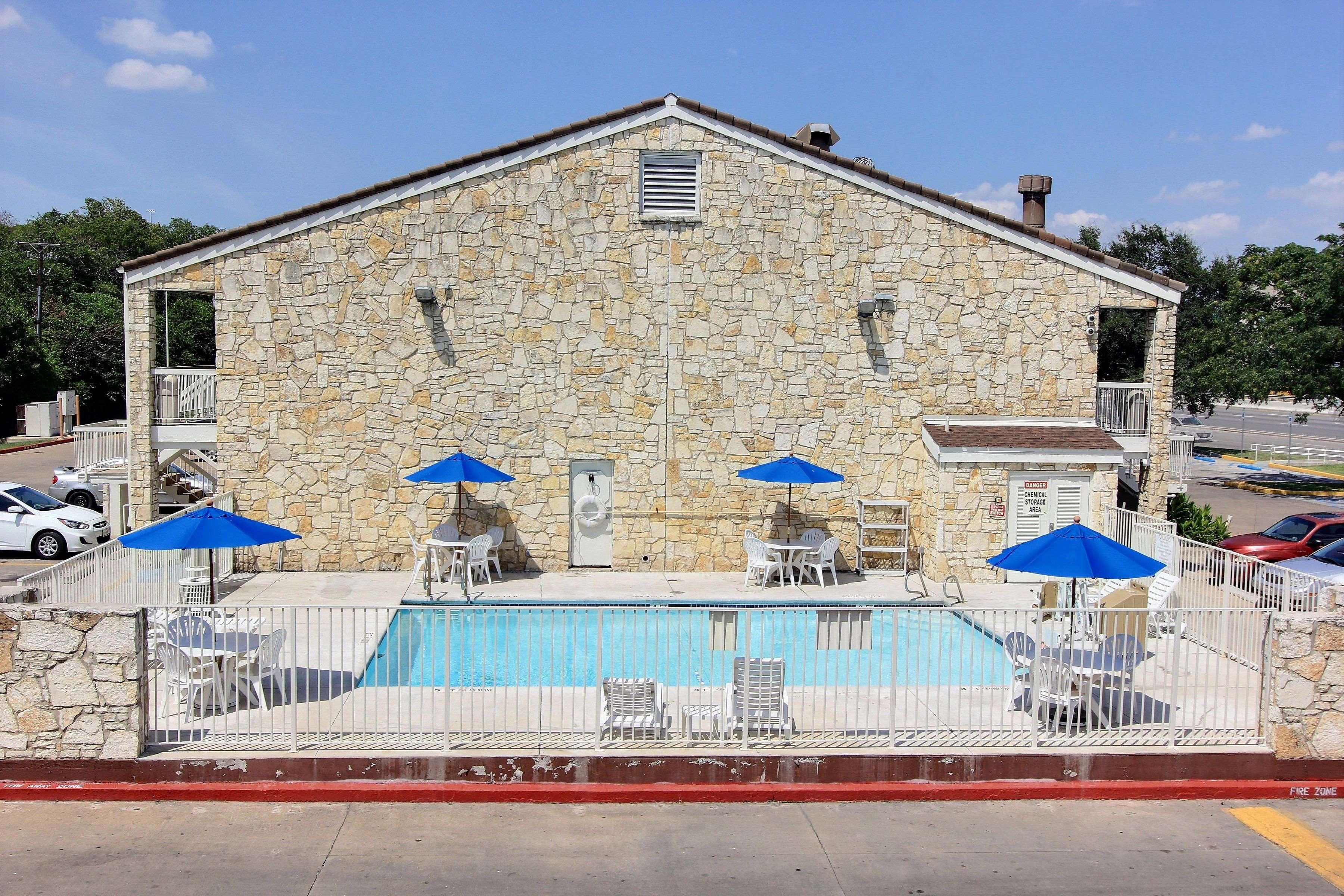 Motel 6 Austin Central - South/Univ. of TX