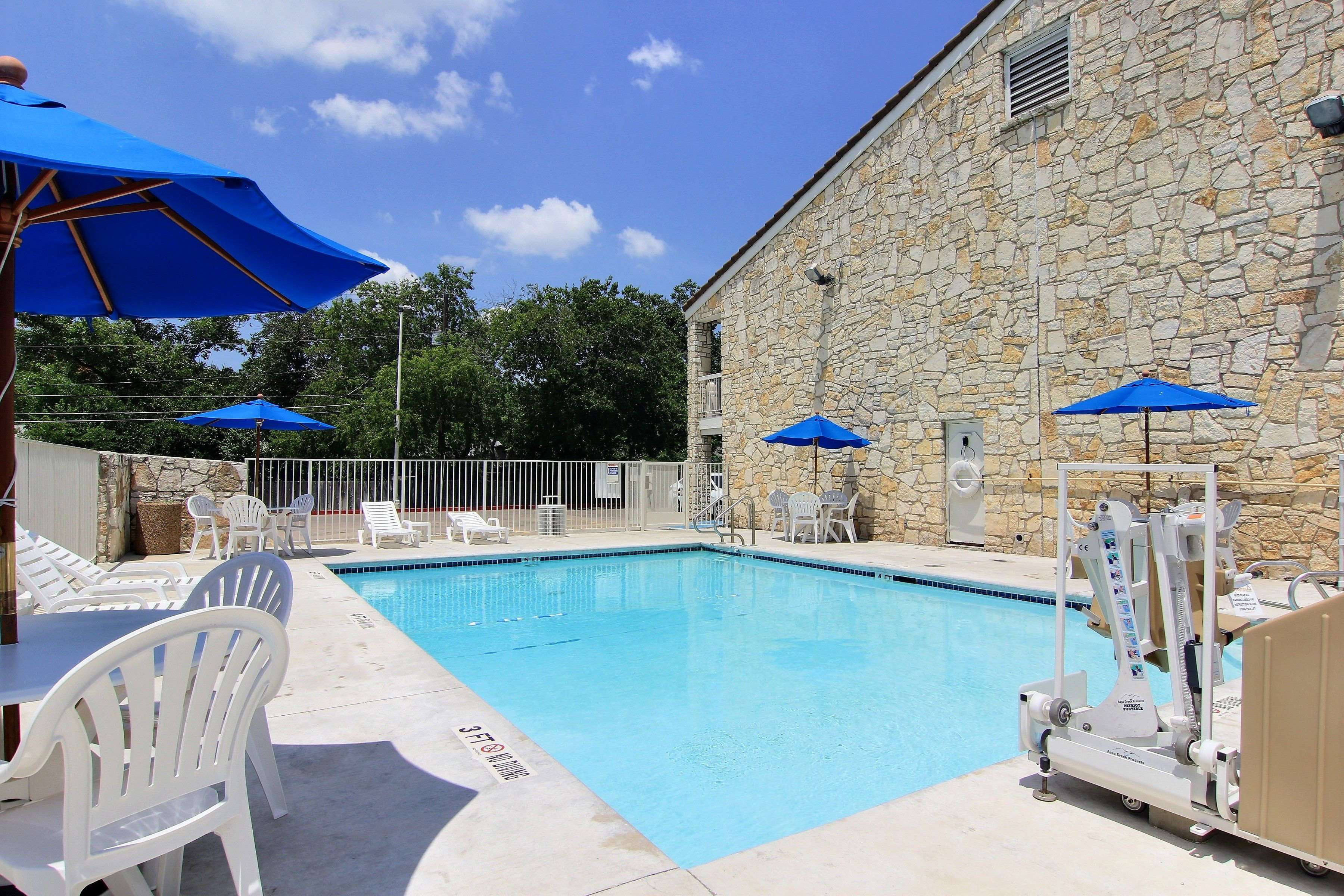 Motel 6 Austin Central - South/Univ. of TX