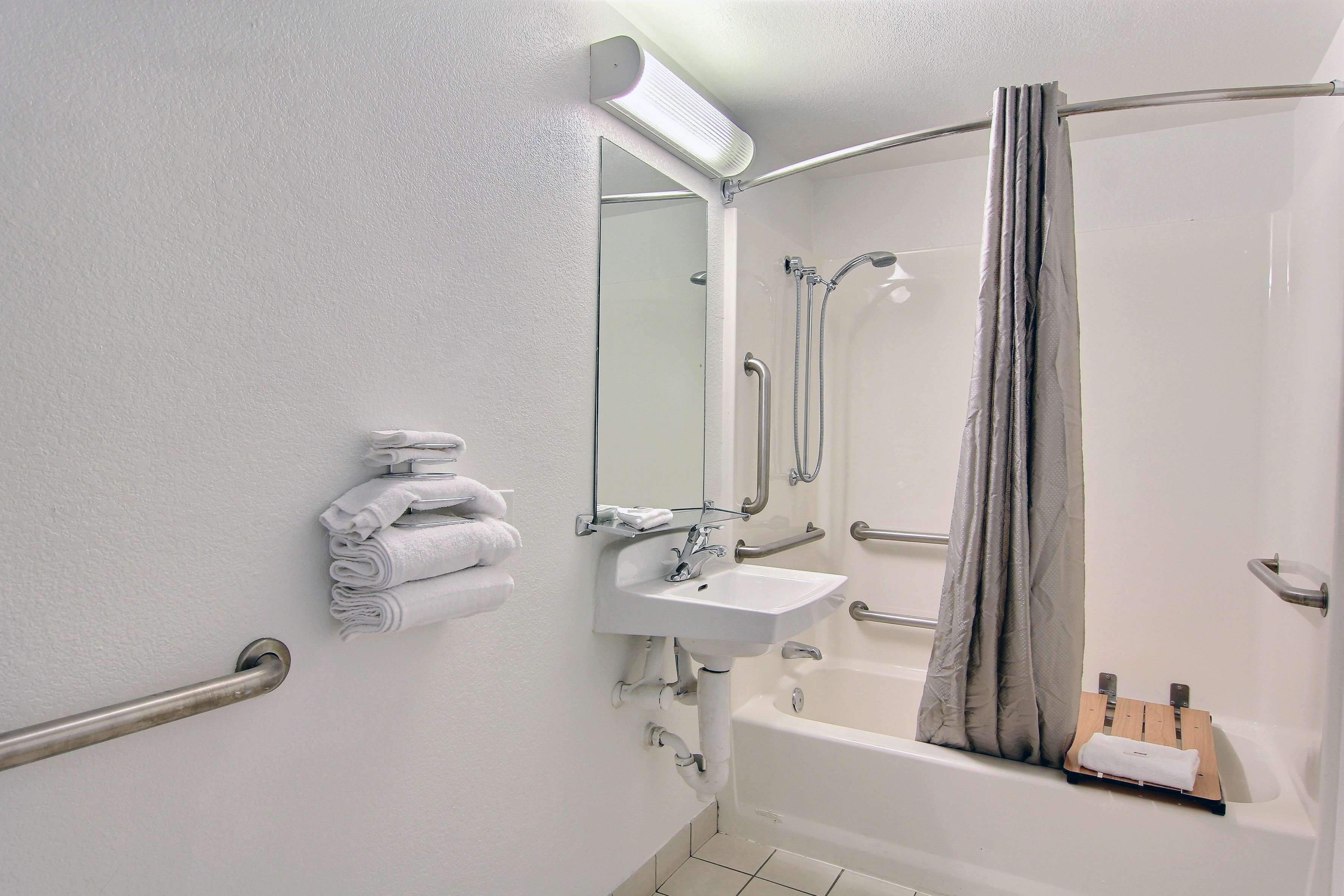 Motel 6 Austin Central - South/Univ. of TX