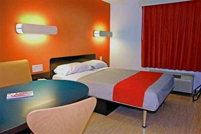 Motel 6 Austin Central - North
